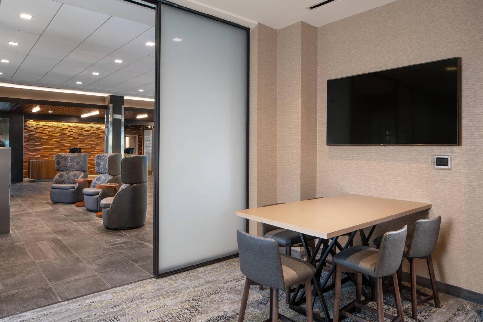 Courtyard By Marriott Lafayette South Hotel Екстериор снимка