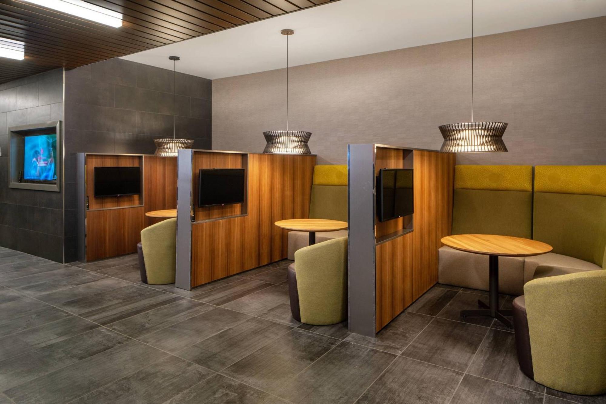 Courtyard By Marriott Lafayette South Hotel Екстериор снимка